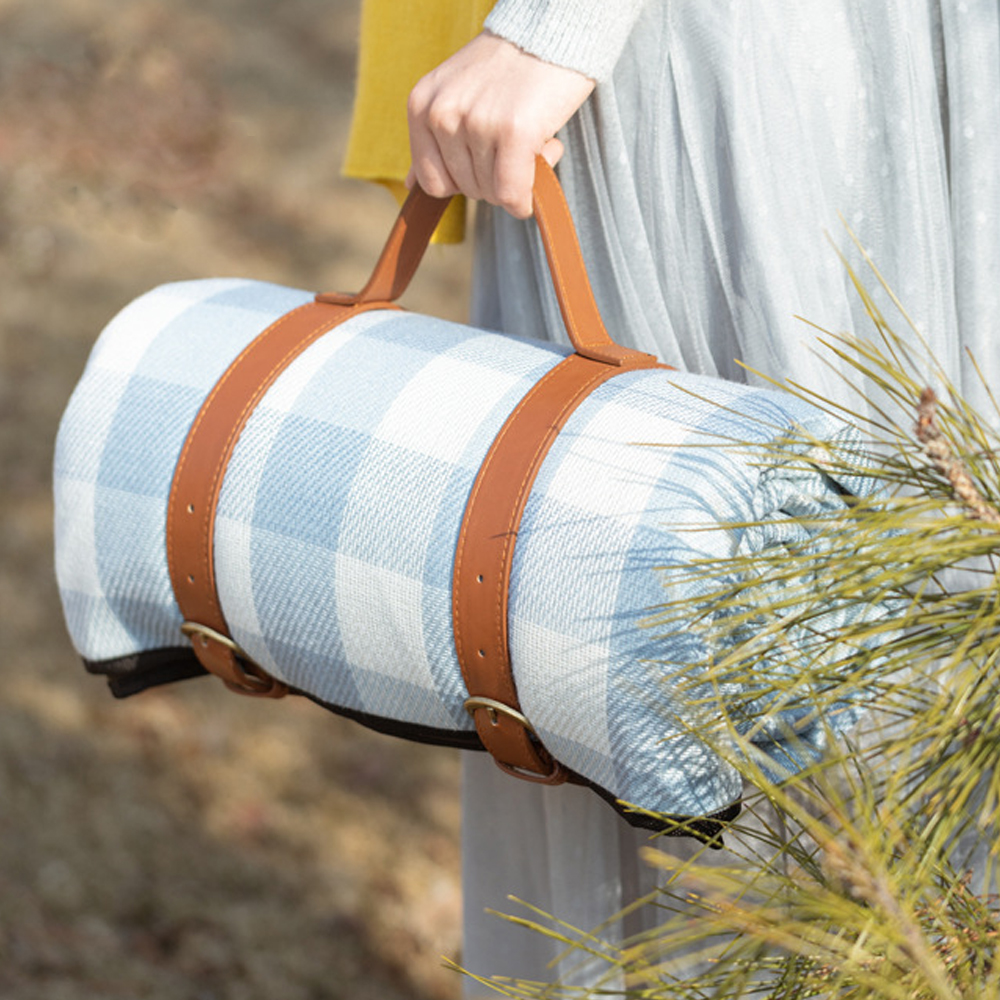 59“*79“ Damp-Proof Plaid Pad Vintage Picnic Mat High Class Outdoor Large Beach Mat Blanket Leather Handle Straps Portable Family Travel Grassland Pad PICM6002