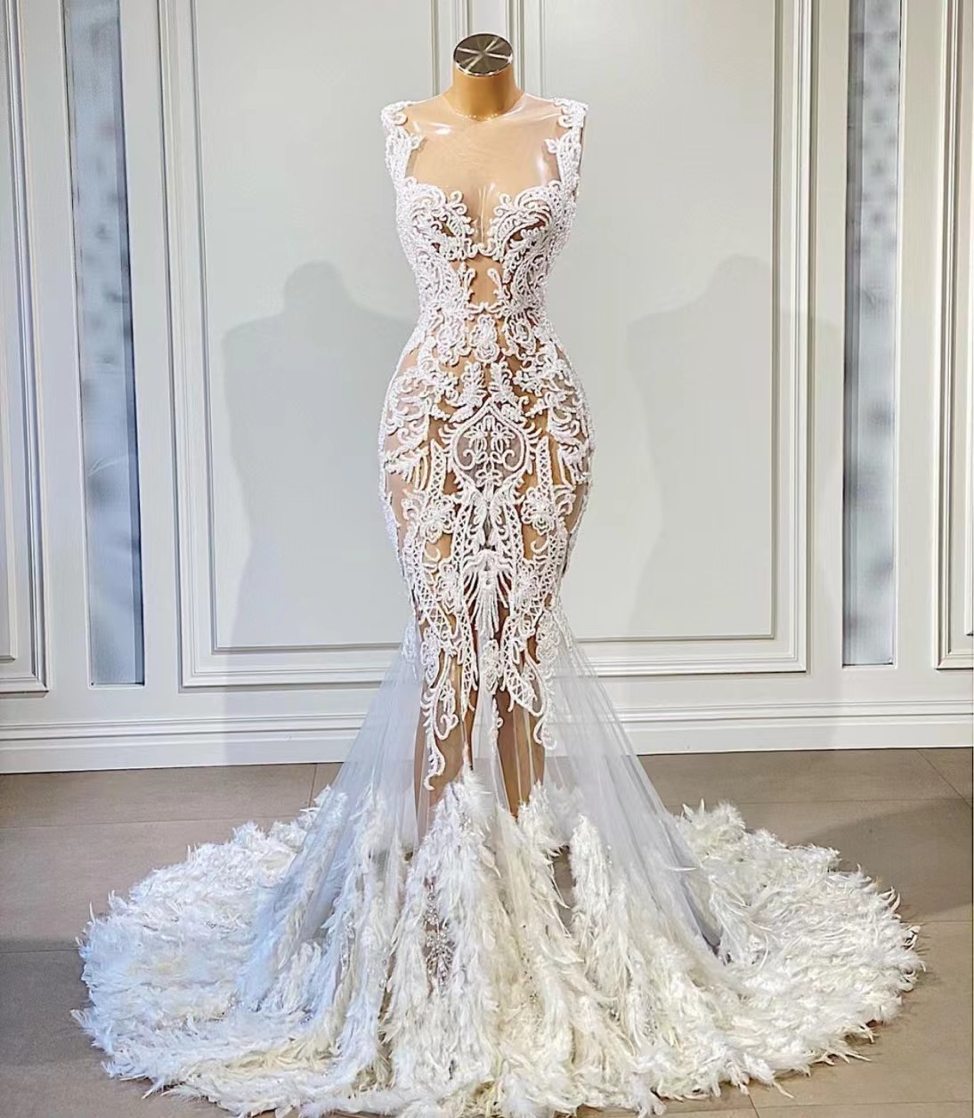 Luxury Wedding Dresses, Feather Wedding Dresses, Off White Wedding Dresses, Robe De Mariage, Mermaid Wedding Dresses, Lace Applique Wedding