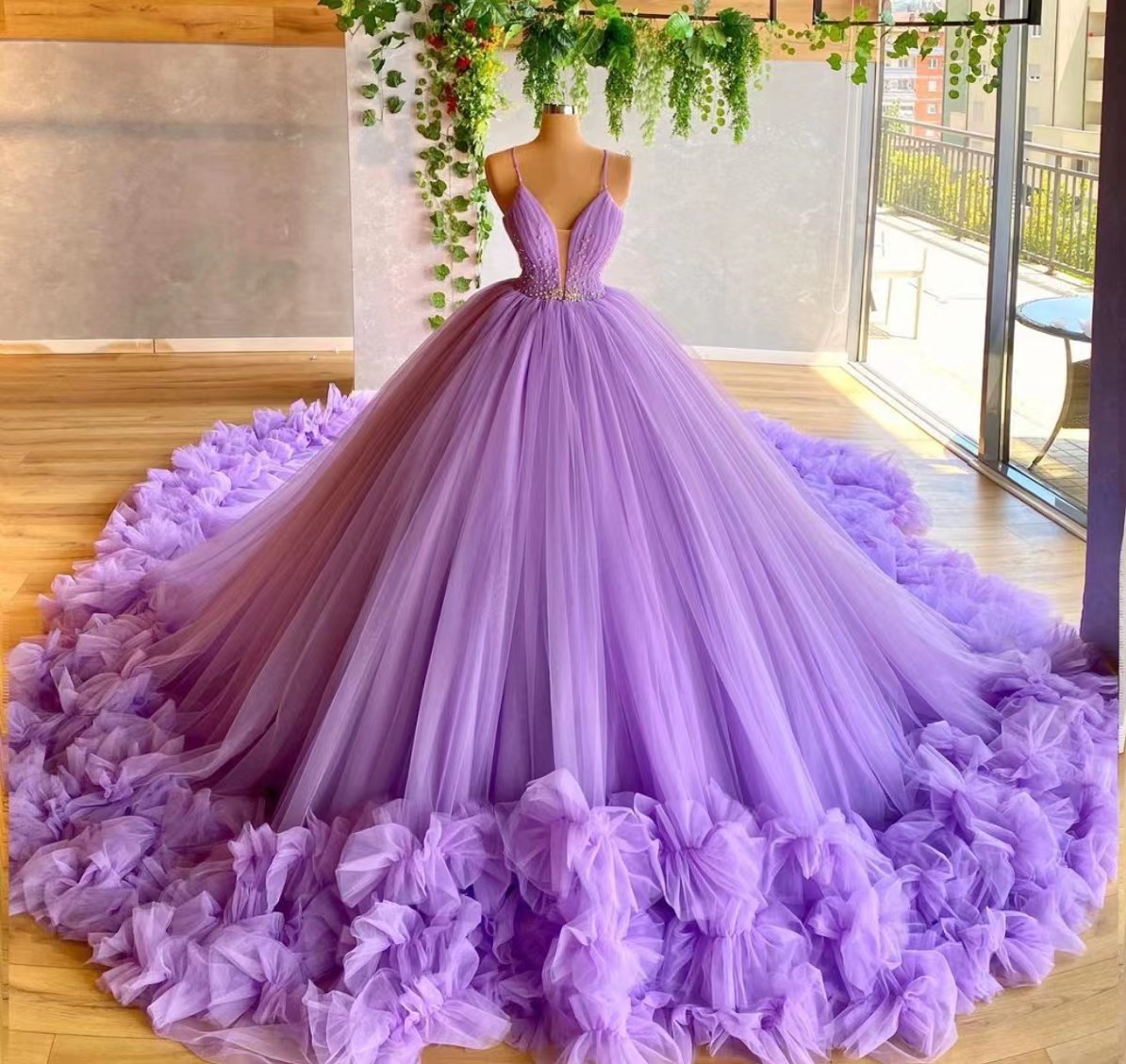 Lilac A-line Spaghetti Straps Lace Prom Dresses SP825 | Simidress