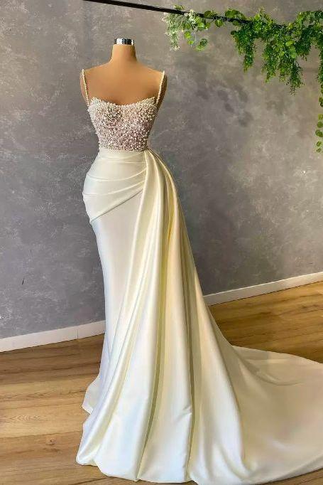 Spaghetti Strap Bridal Dresses, Off White Wedding Dresses, Arabic Wedding Dress, Beaded Wedding Gowns, Dubai Fashion Bridal Dresses, Vestidos De Novia, Luxury Wedding Gown